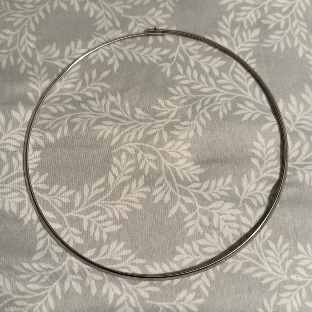 Silver Color Rigid Necklace